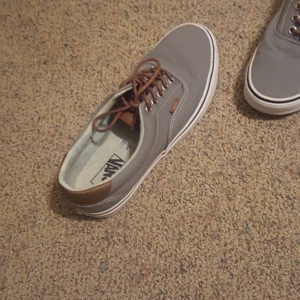 VANS SHOES - Picture 5 of 5
